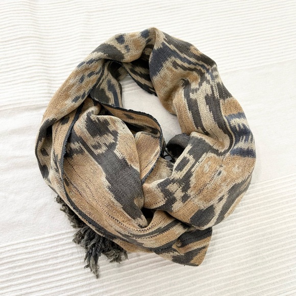 Sumba Ikat Textile Scarf or Wall Hanging - Picture 9 of 11